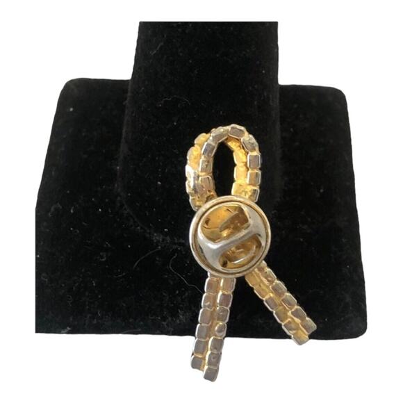 Rhinestone Goldtone Patriotic Ribbon Brooch Red White Blue Ribbon Pin USA - Picture 7 of 9